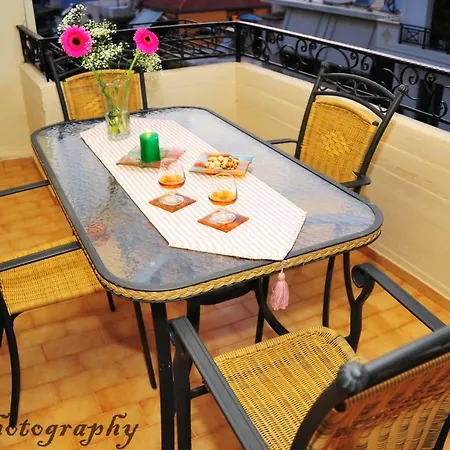Alexandra's Art Apartment