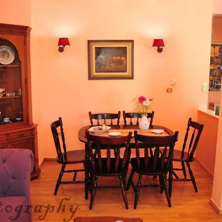 Apartment Alexandra's Art *